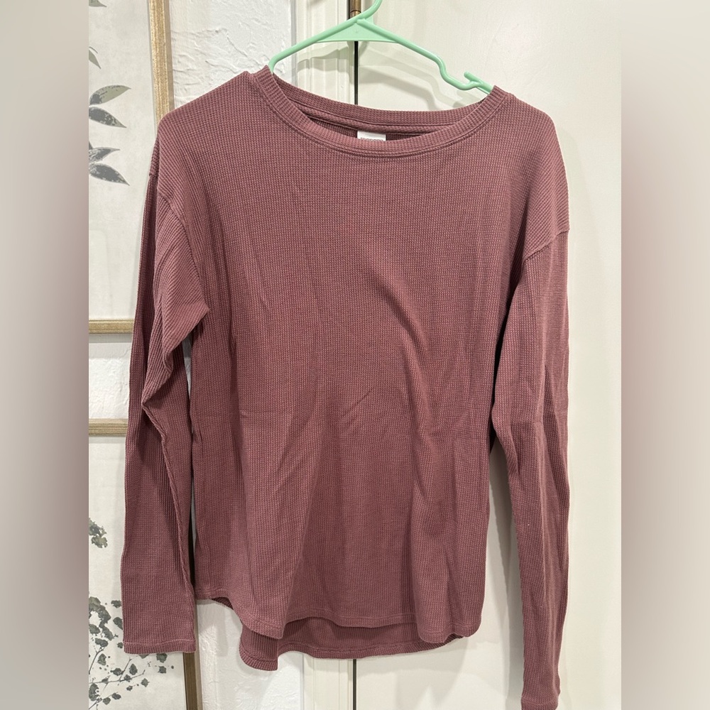 Dusty maroon waffle long sleeve tee VS pink